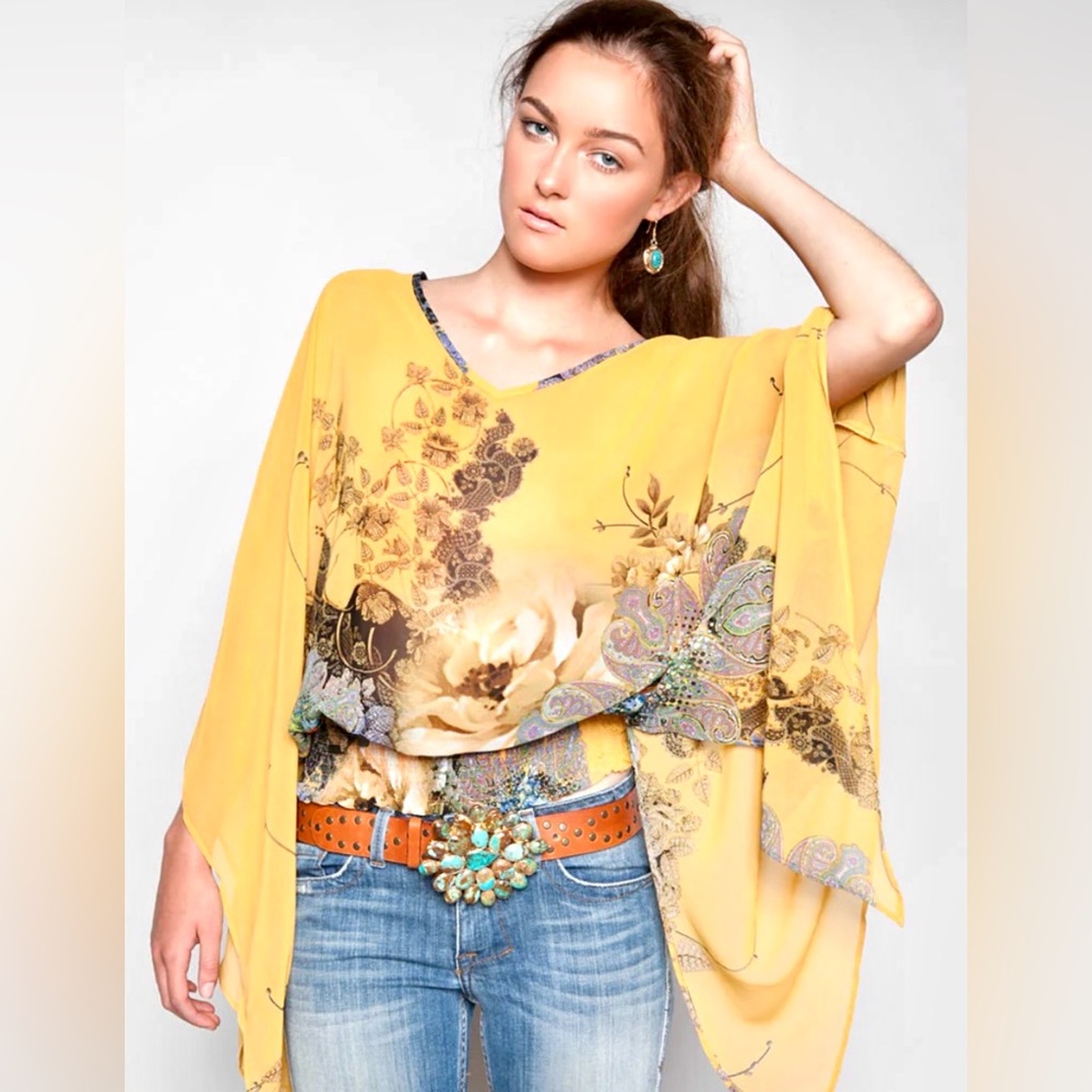 SUNDAY MORNING KIMONO BLOUSE IN GOLD